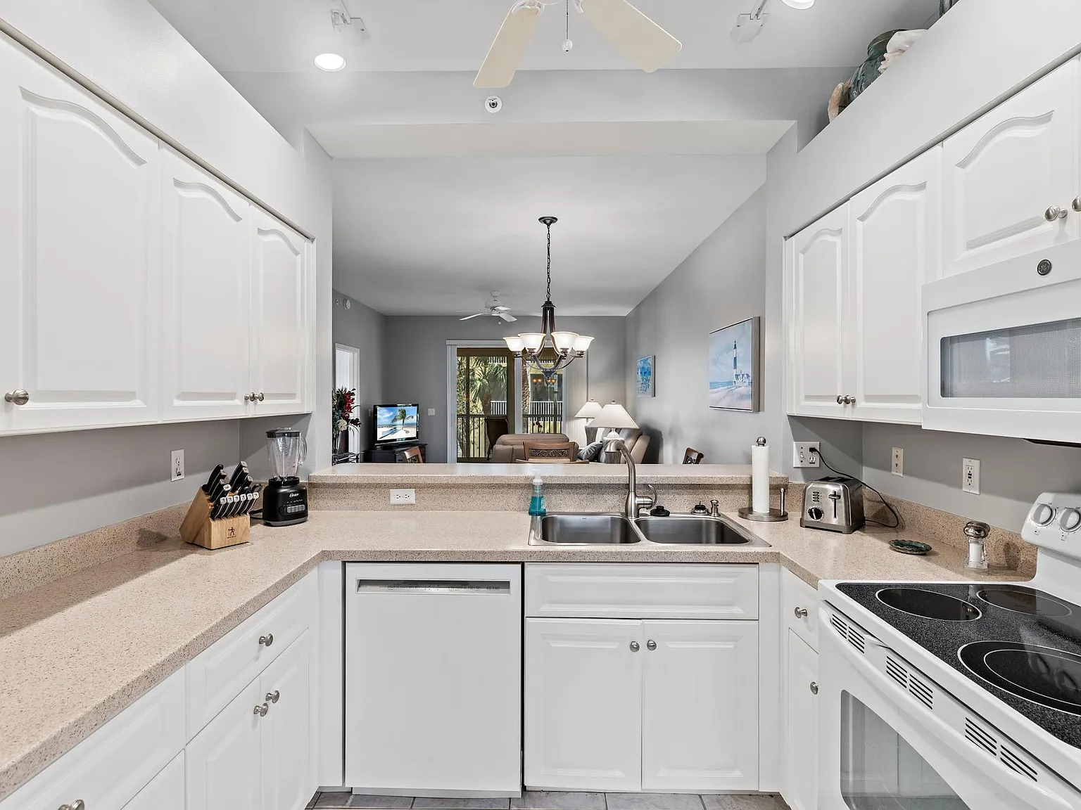 2 bed, 1106 sqft, $2,300 — Photo 4