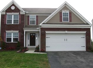 1083 Hartford Ln, London, OH 43140