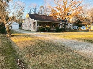 1213 Hornsbyville Rd, Yorktown, VA 23692
