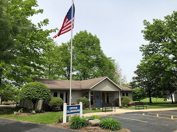 5th image of 3500 W Brookfield Dr #8415b9da4