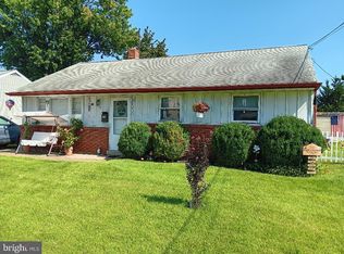 459 Colonial Rd, Bellmawr, NJ 08031