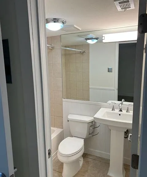 1314 Rosewood Ave #106 — Photo 8