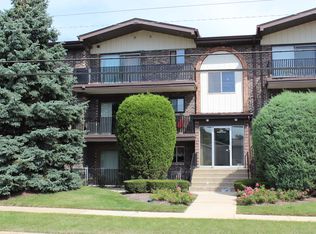 5206 Midlothian Tpke APT 203, Crestwood, IL 60445