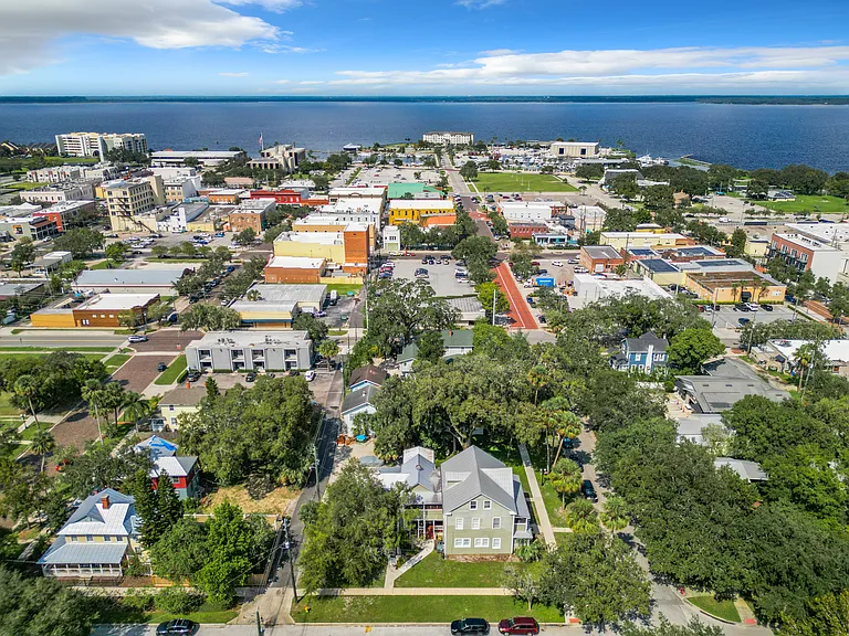Just blocks from first Street and the Riverwolk