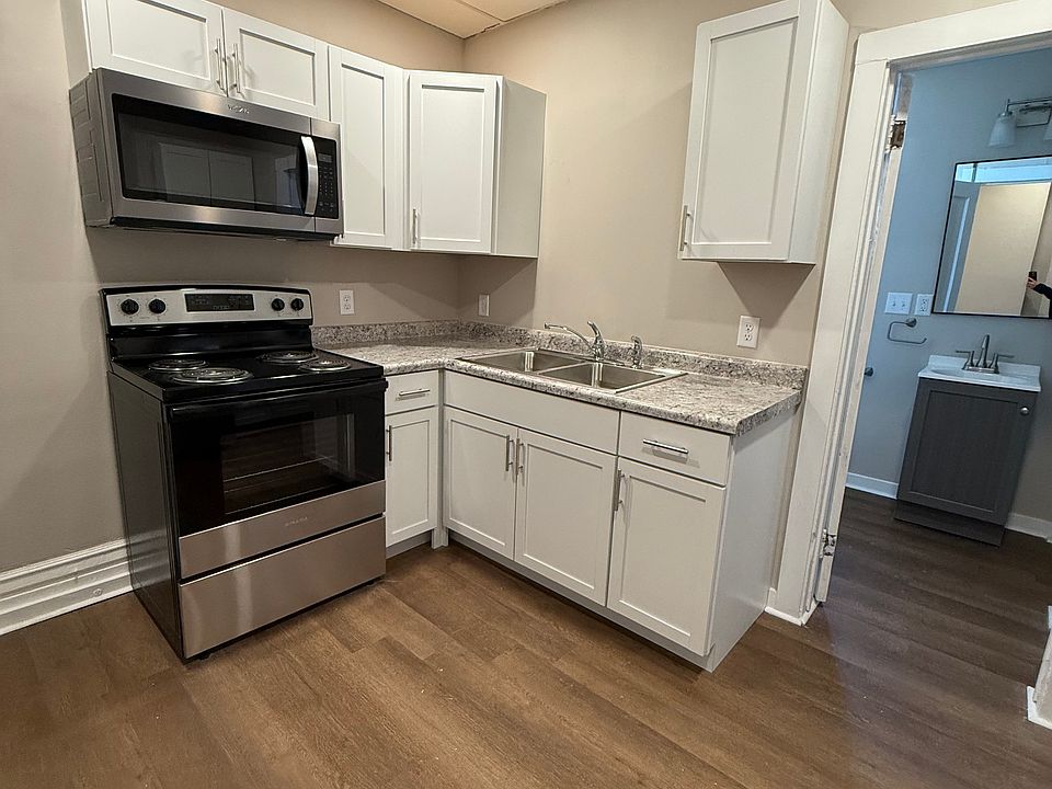 1st image of 1200 3rd Ave SE #2