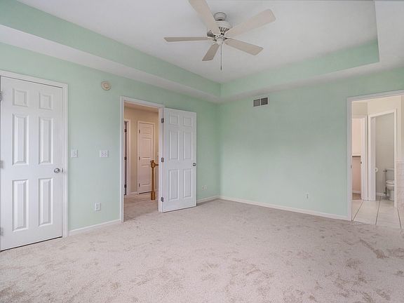 5th image of 106 Kensington Cir