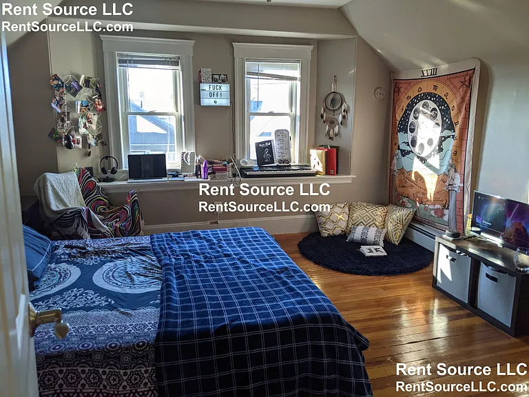 138 W Adams St — Photo 31