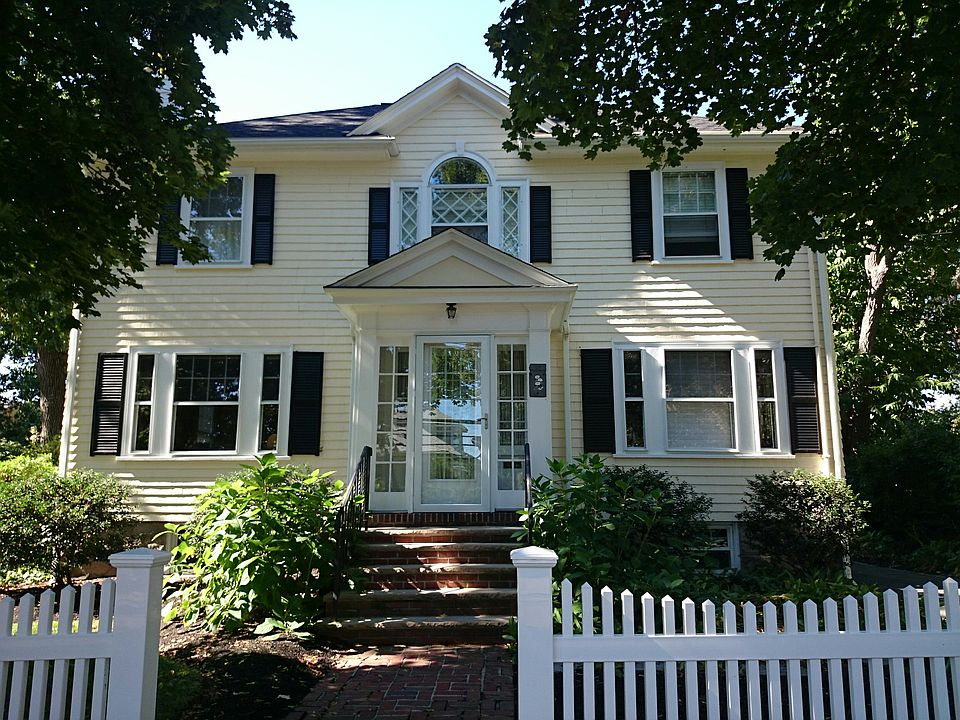 2nd image of 329 Park St
