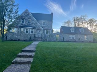 94 Cherry Hill Rd, Branford, CT 06405