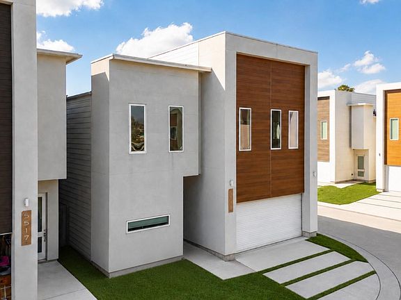 2nd image of 5519 Paraiso Pl