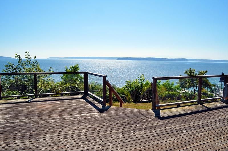 1st image of 604 Priest Point Dr NW
