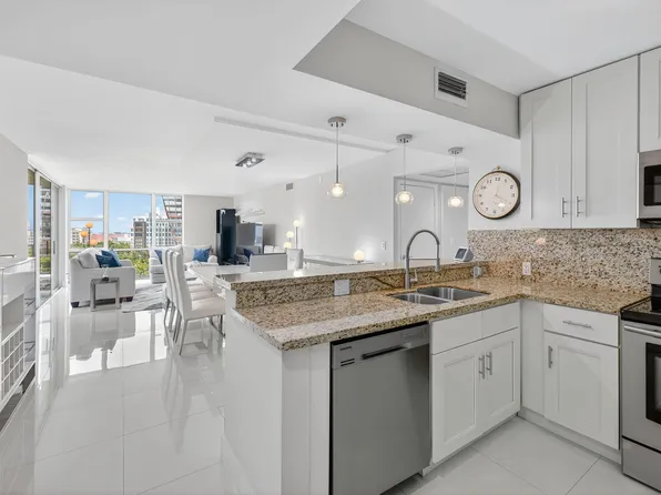20335 W Country Club Drive #909, Aventura, FL 33180