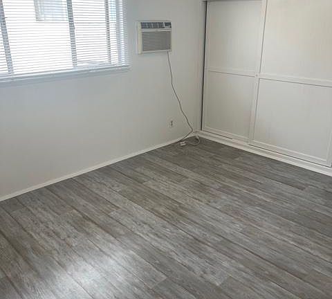 3rd image of 1329 Federal Ave #7