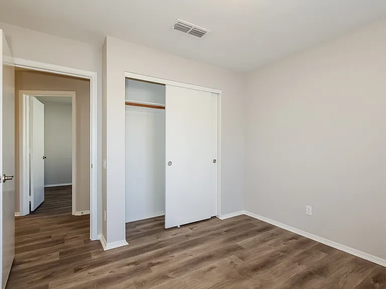 20212 N 34th Pl — Photo 12