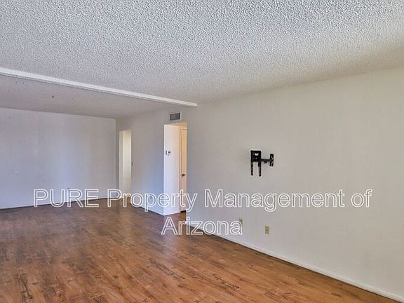 2nd image of 231 E 2nd Ave APT 25