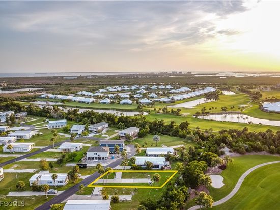 13660 Pintail Dr, Fort Myers, FL 33908