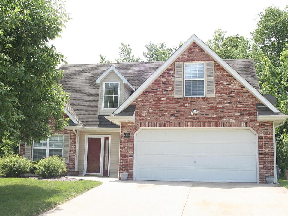 2nd image of 1004 Manhattan Dr