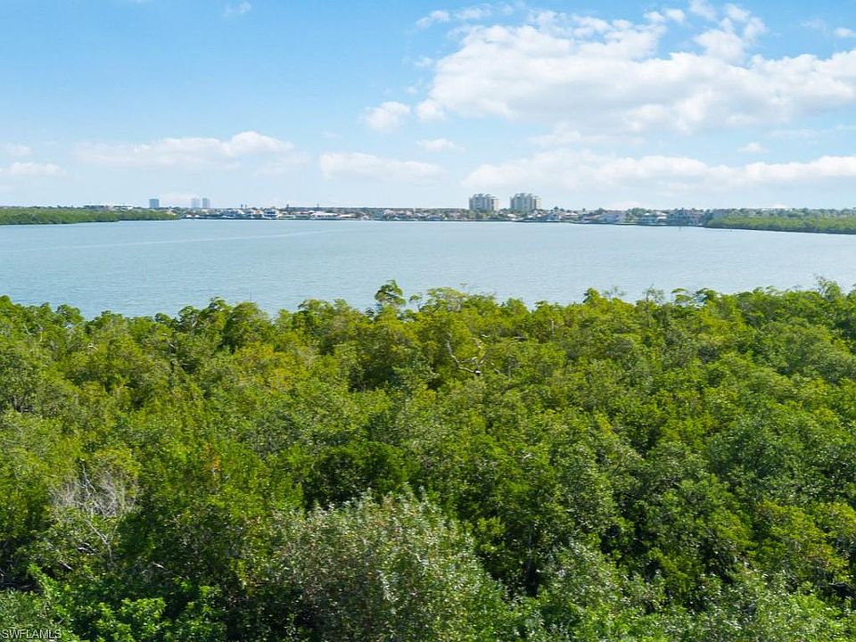 1st image of 945 Royal Marco Way