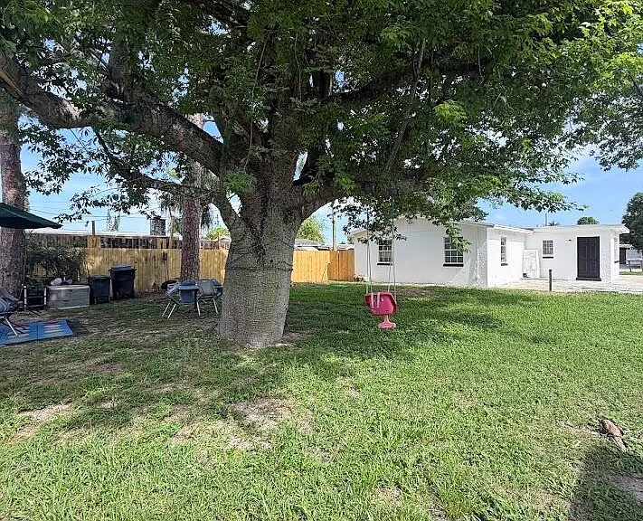 5899 Mango Rd — Photo 18