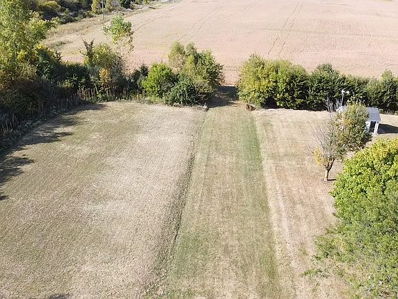 3rd image of 38 Prairie Knoll Dr