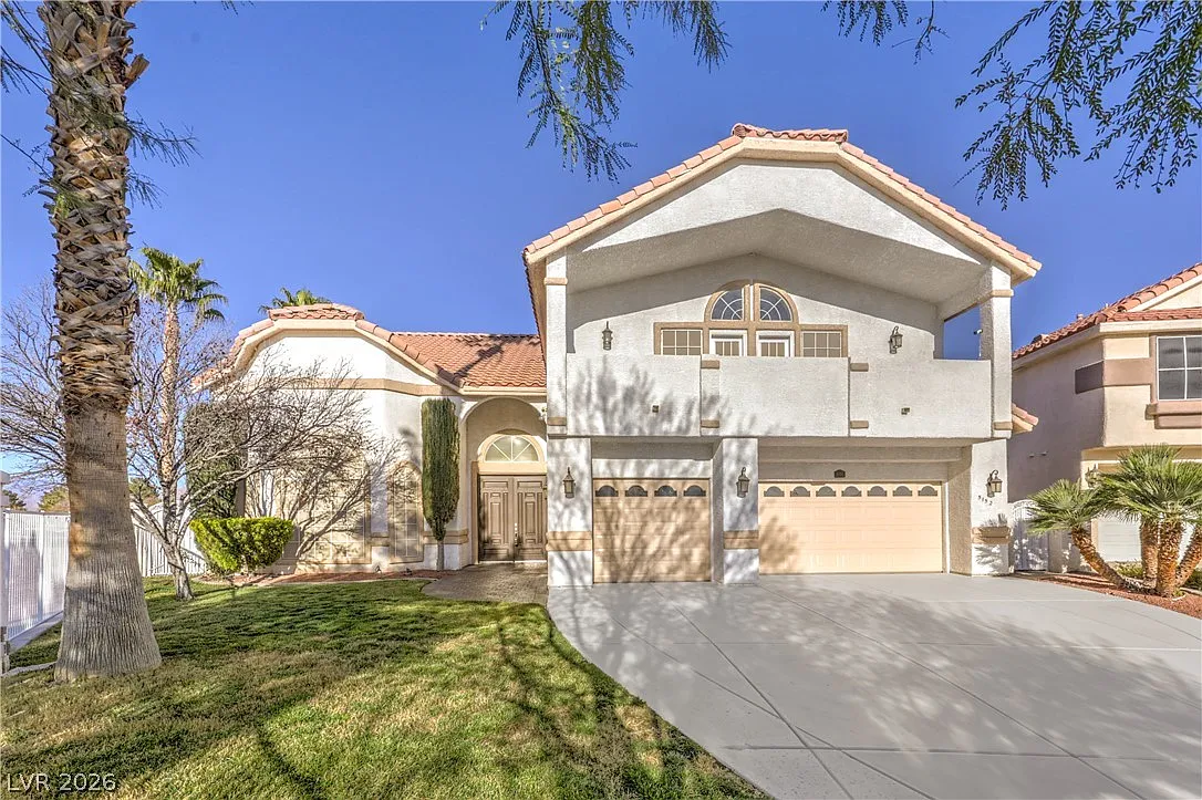 4 bed, 3.5 bath, 3452 sqft, $3,860 — Photo 2