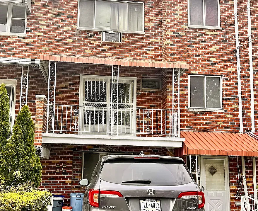 4029 Wilder Ave #2