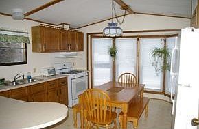 3rd image of 13 Birchway Dr