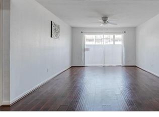 8527 Hearth Dr APT 3, Houston, TX 77054