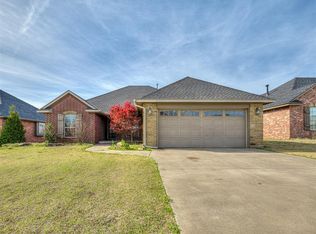 2605 Kadlan Dr, El Reno, OK 73036