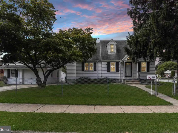 246 Chippewa St, Lester, PA 19029