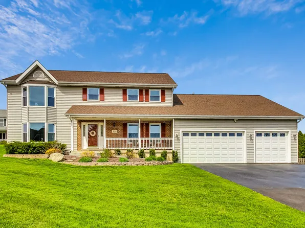 350 Sequoia Ct, Antioch, IL 60002