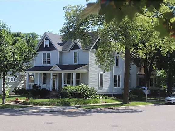 4th image of 213 Fulton Street #2