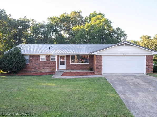 302 Roberts Loop, Roland, OK 74954