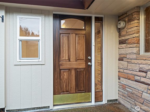 3rd image of 8154 E Seaview Drive