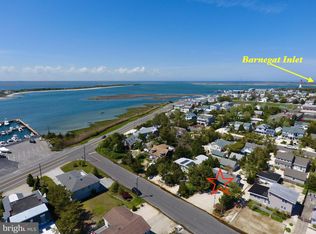 15 W 13th St, Barnegat Light, NJ 08006