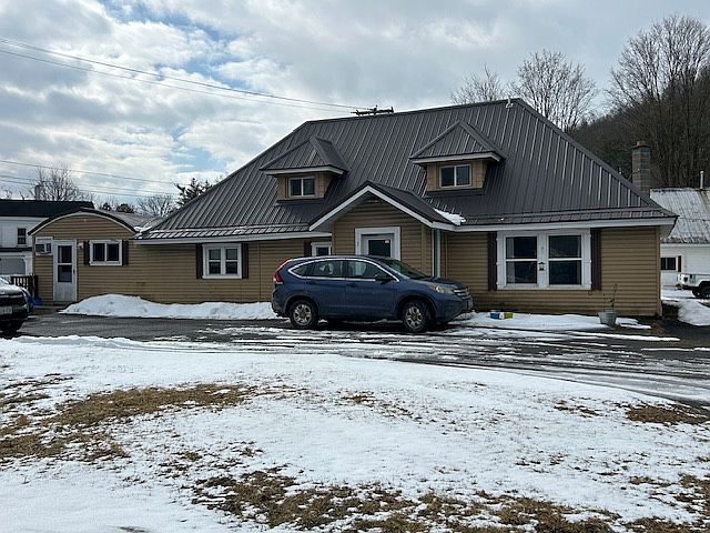 1st image of 3 Spencer Ave