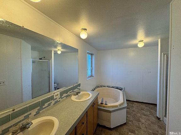 5th image of 8825 E Hunt Ave