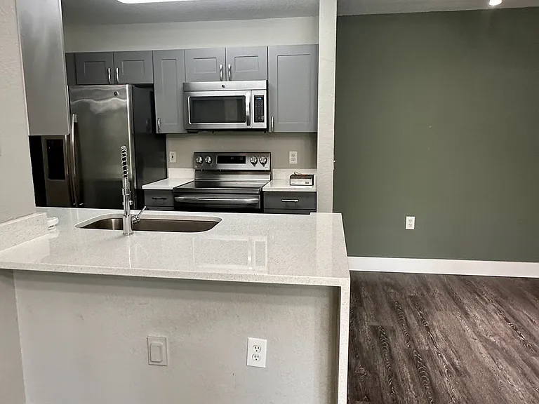 8905 Manor Loop #202 — Photo 5