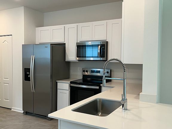 3rd image of 216 Tidal Beach Ave