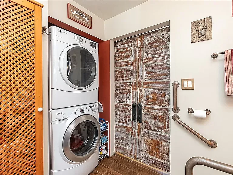 5016 SW 13th St — Photo 14