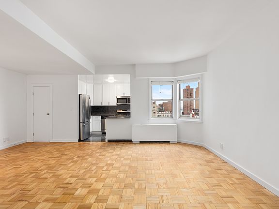 2nd image of 401 E 86th St APT 16K