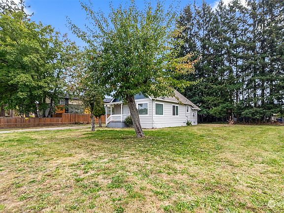 4th image of 1312 Cedar Avenue