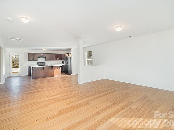 5th image of 1211 Whitehall Hill Rd