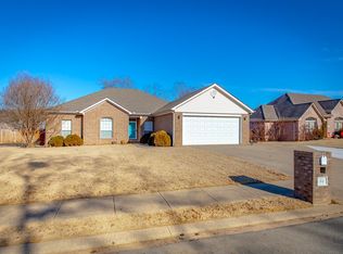 50 Magness Creek Dr, Cabot, AR 72023