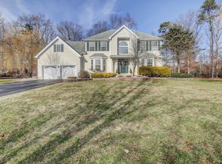 8 Starling Ct, Jackson, NJ 08527
