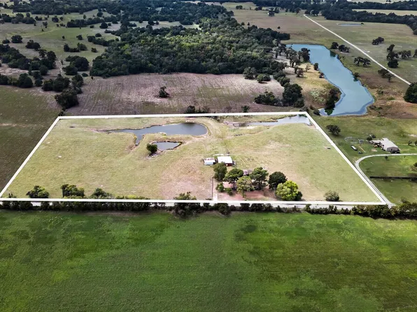 5161 Greenbriar Rd, Madisonville, TX 77864
