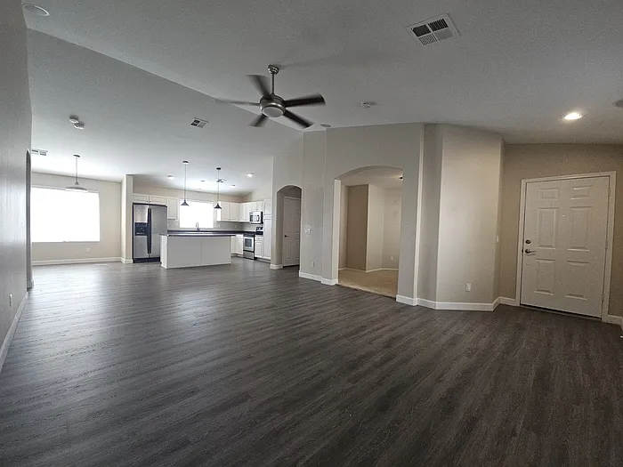 3368 W Five Mile Peak Dr — Photo 3