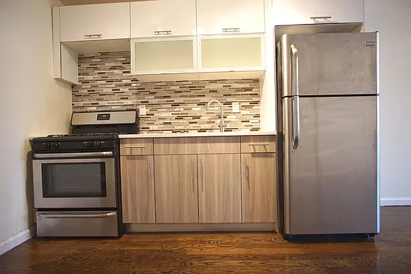 Rented by Premier Metro Realty Corp | media 21