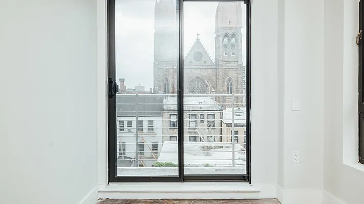 Rented by Nooklyn NYC LLC | media 12