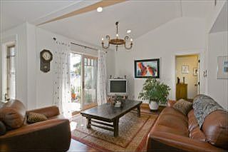 2nd image of 321 W Pedregosa St